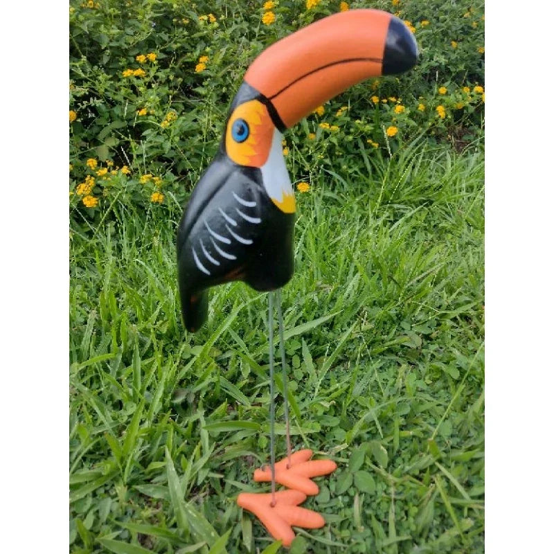Tucano de Decoração para Jardim